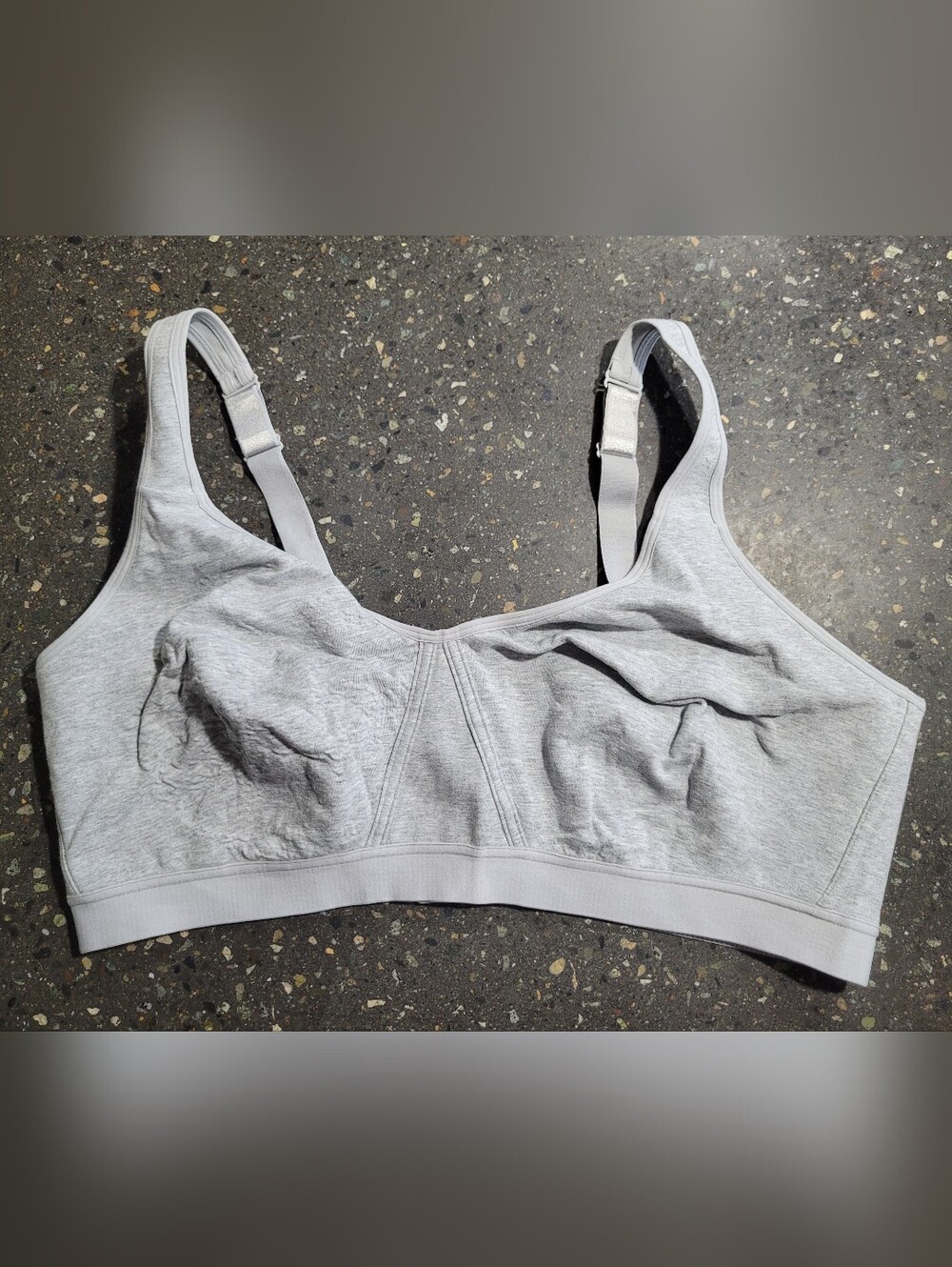 Soft Everyday Wireless Bra in Light Gray